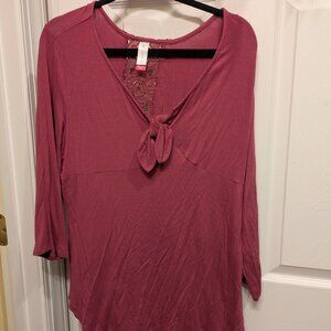 Cotton tie front top with lace fetaily